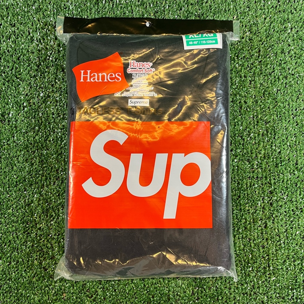 SUPREME 3pack Hanes T-Shirt